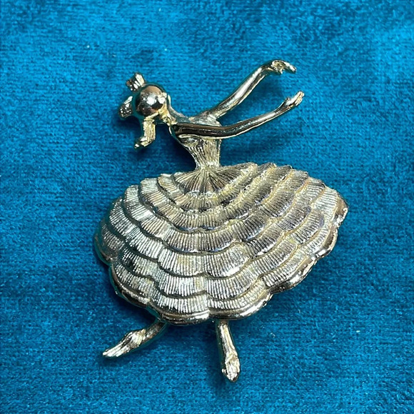 Vintage Dancing Girl Brooch - Picture 1 of 5